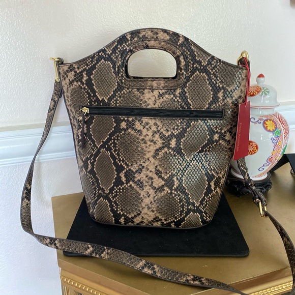 Enzo Angiolini snake skin crossbody bag - Picture 3 of 6